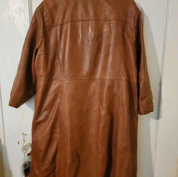 Genuine leather trench coat with liner - Picture 3 of 3